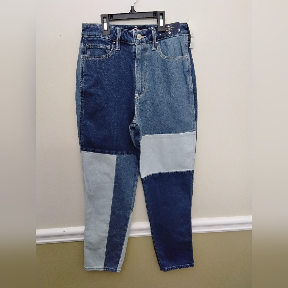 Hollister Ultra High-Rise Mom Jean Size 26